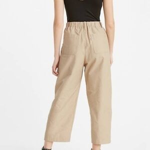 Levi's® Premium
BALLOON LEG WOMEN'S JEAN​